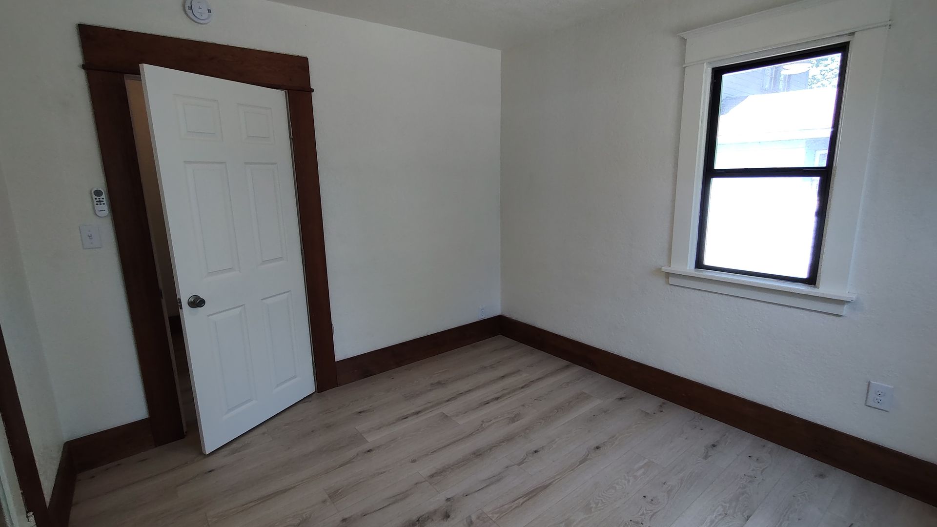 2 bed 1 bath house on 2nd St. in Clarkston! - Image 8